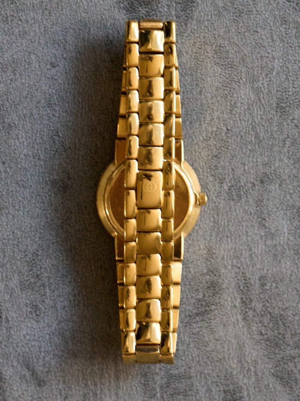 Gucci Ladies Quartz Watch 3300.2.L Gold Plated, 26mm Case, Swiss Made - Picture 8 of 12